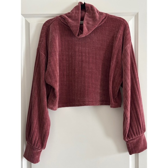Altar'd State Burgundy Ribbed Turtleneck Cropped Sweater Women's Medium - Picture 3 of 8